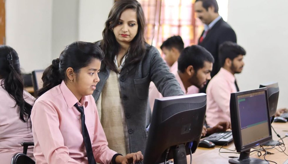 MCA (Master of Computer Applications)